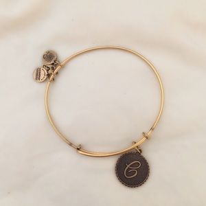 ✨Alex and Ani bracelet✨