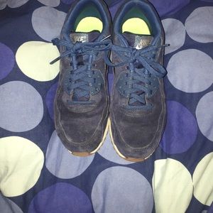 Worn only a few times. Great condition