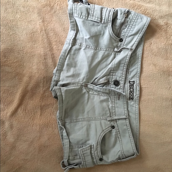 Decree shorts