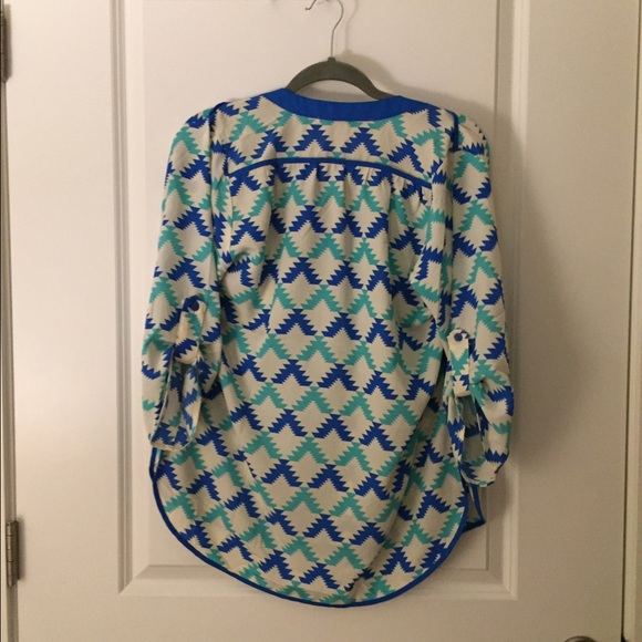 Aztec print blouse - Picture 2 of 3