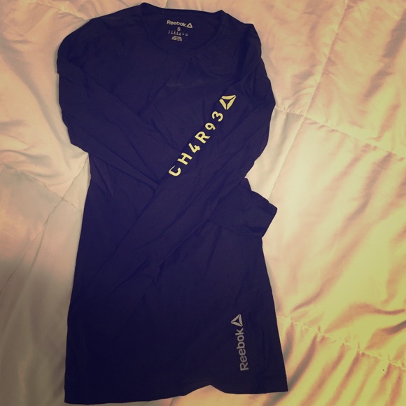 Reebok long sleeve work out top!