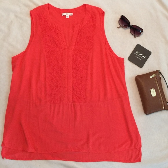 Coral sleeveless v neck blouse