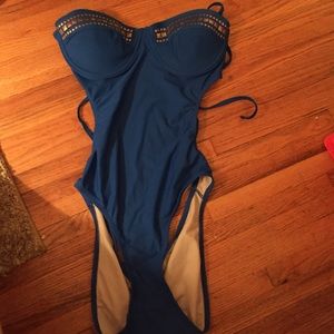one piece bathing suite