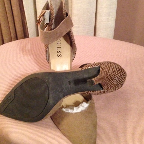Designer Shoes - Picture 4 of 4