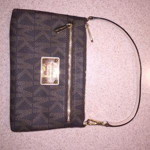 Michael Kors Jet Set large wristlet