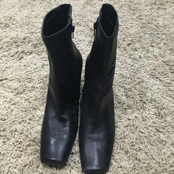 Bandolino black ankle boots