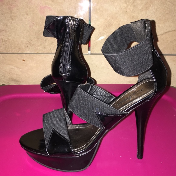 Sold - Picture 1 of 2