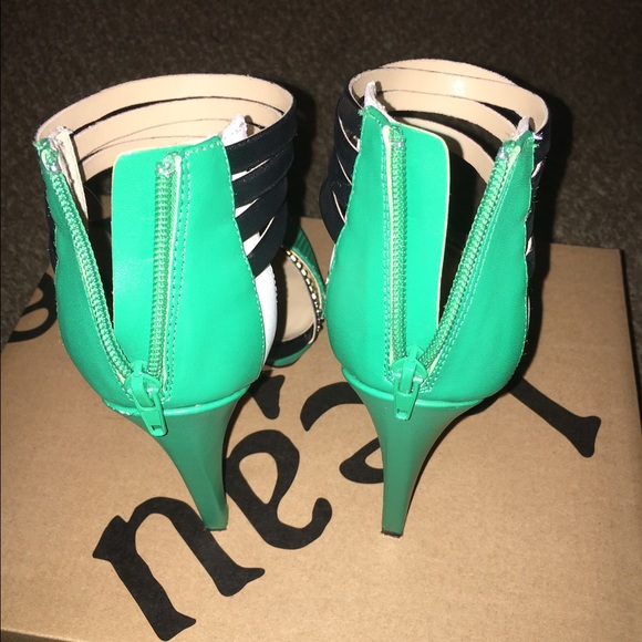 Heels - Picture 2 of 4