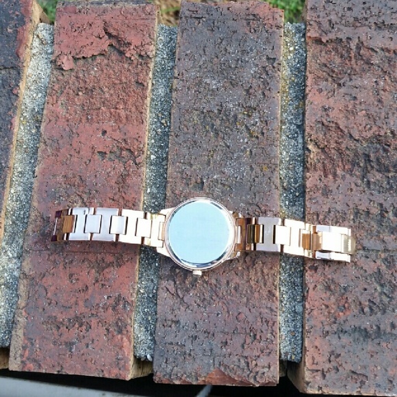 Fossil watch - Picture 4 of 4