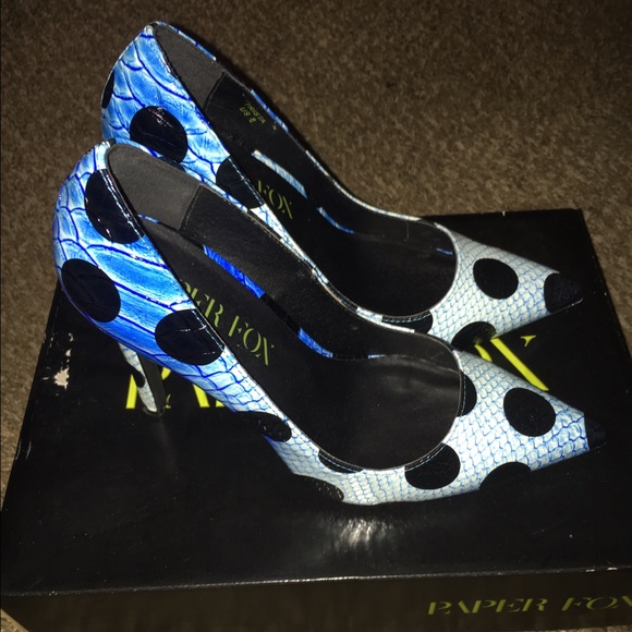 Heels - Picture 2 of 3