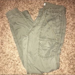 Green joggers size 00