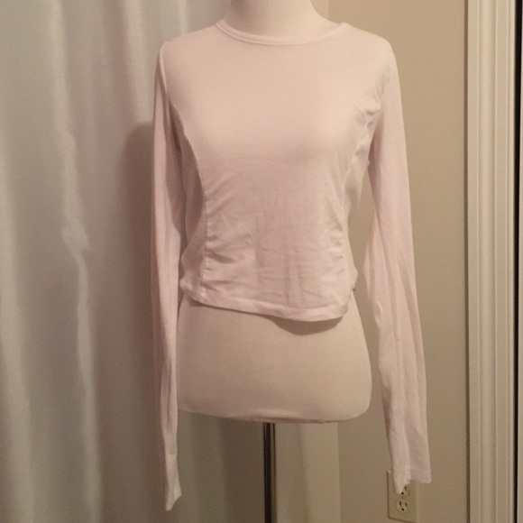 White long sleeve crop top
