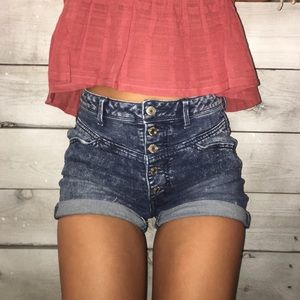 AMERICAN EAGLE hi rise shorts