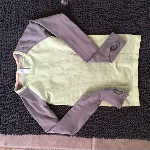 Yoga/work out athletic wear