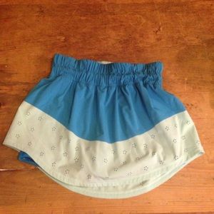 Lululemon skirt, size 2