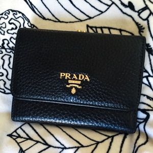 💯 Prada Trifold Leather Wallet