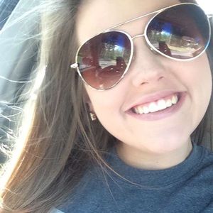 Meet your Posher, Marah