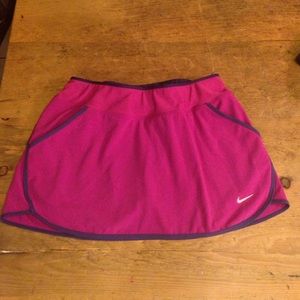 Nike running skirt, small