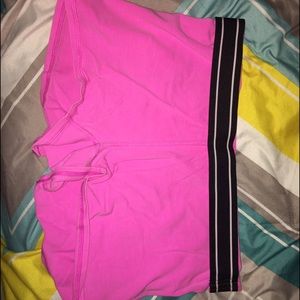 Medium VS pink shorts