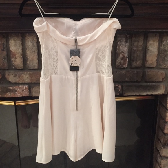 Guess Strapless Romper - Picture 2 of 3