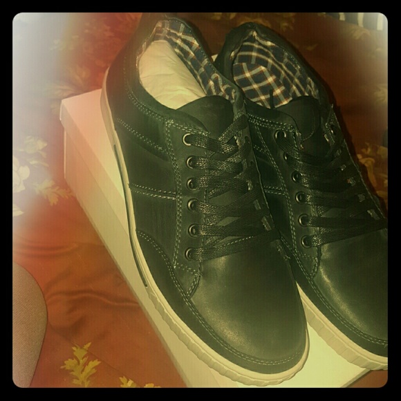 Black leather Mens Shoe