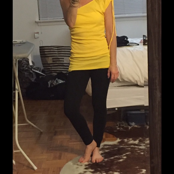 Yellow Michael Stars top - Picture 3 of 4