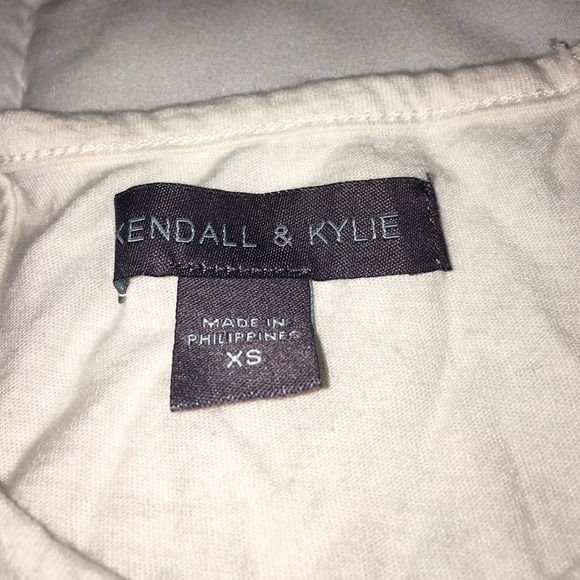 Kendall and Kylie Crop top - Picture 2 of 2