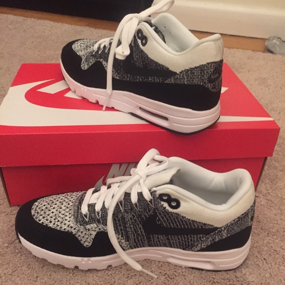 Nike Shoes - NWOT Nike Air Max ultra flyknit
