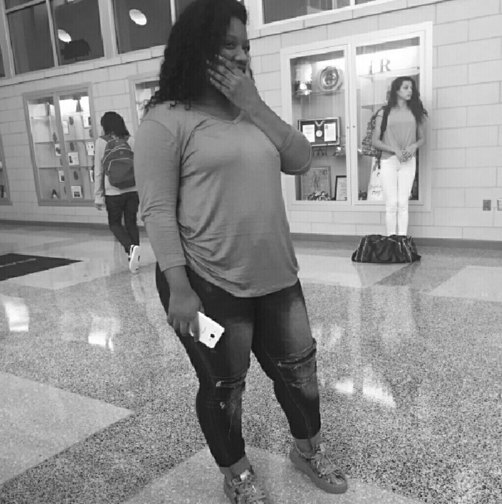 Meet your Posher, Lanaya