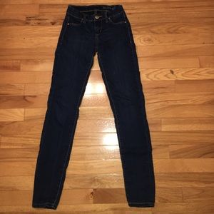 Blank dark denim stretchy jeans size 24