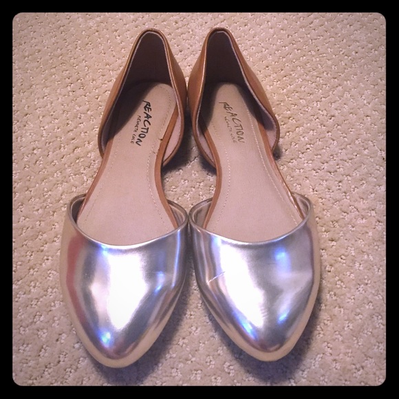 Tan and gold Kenneth Cole D'Orsay flats