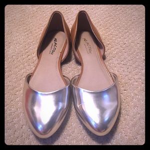Tan and gold Kenneth Cole D'Orsay flats
