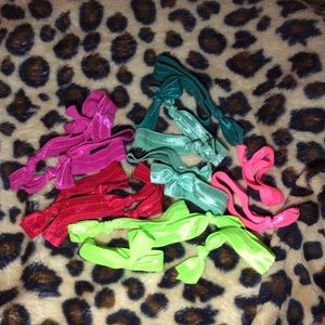 20 Em-jay hair ties