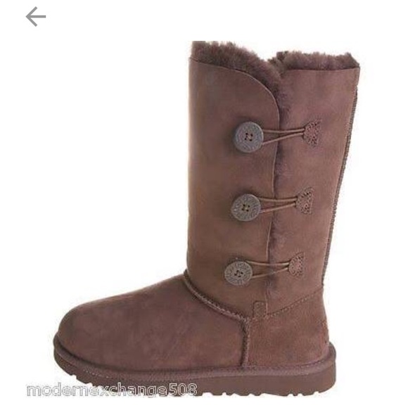 Chocolate brown uggs