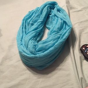 Blue infinity scarf!