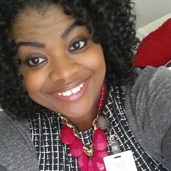 Meet your Posher, Nikki