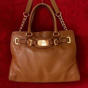 ✨MK Large Hamilton in Saffiano Luggage✨