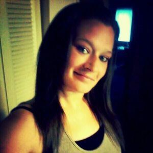 Meet your Posher, Holly