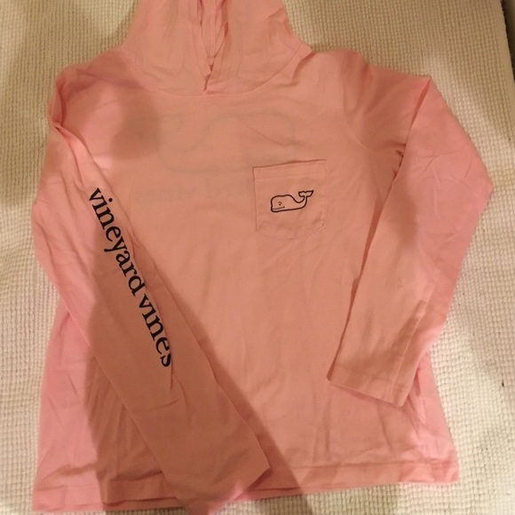 Pink vineyard vines hoodie