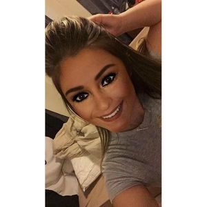 Meet your Posher, Stacy