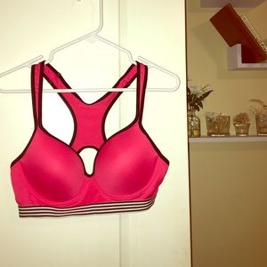 🎀 SALE 🎀 Pink & Striped Sports Bra