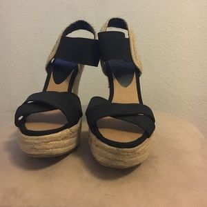 Black Wedges