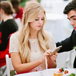 Meet your Posher, Avery