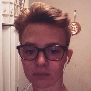 Meet your Posher, Drew