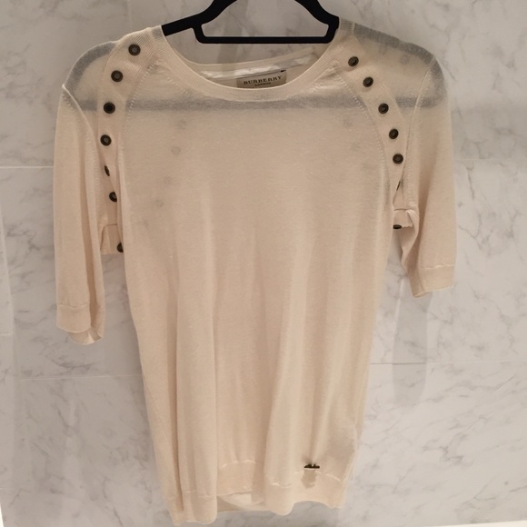 Burberry sweater size medium