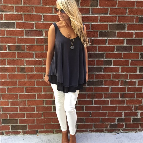 Easy breezy top - Picture 3 of 3