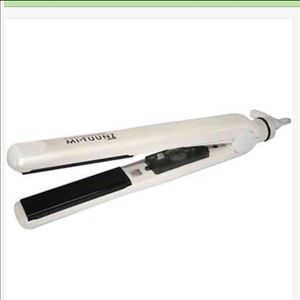 World's First MP3 Nano Ceramic Flat Iron