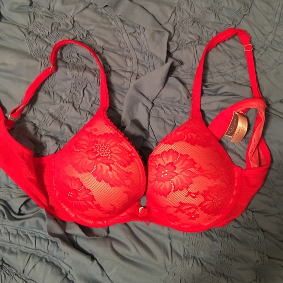 NWT Victoria secret bra