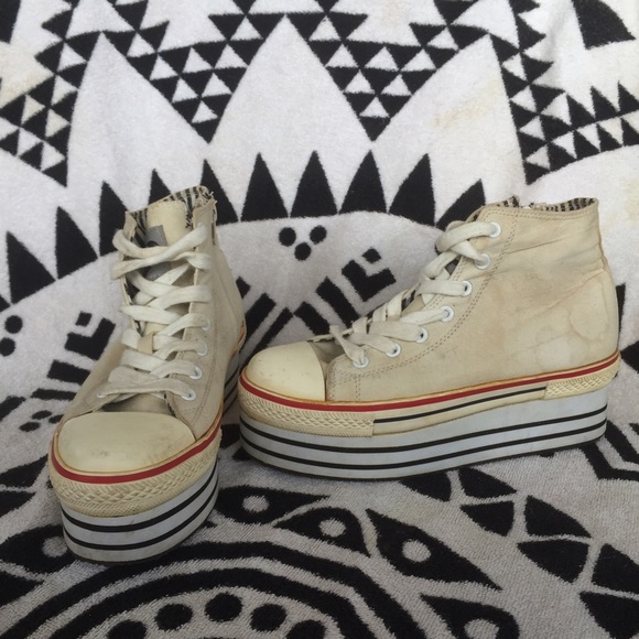 Platform sneakers