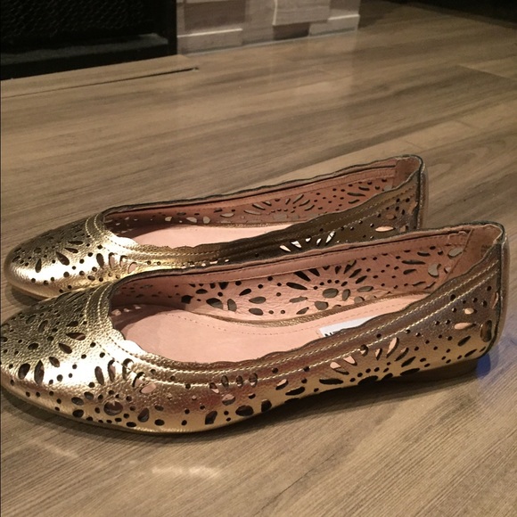 Nice flat shoe !! - Picture 2 of 4